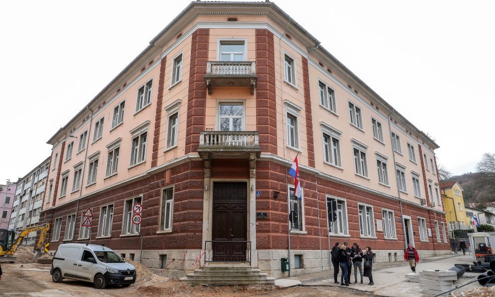 Trgovački sud u Pazinu