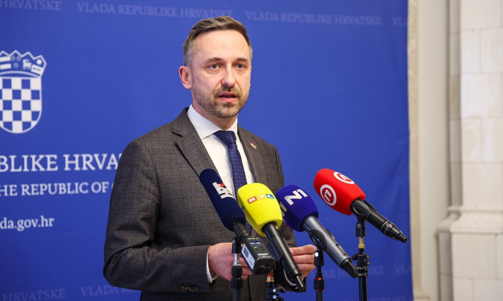 Marin Piletić, ministar rada i socijalne politike