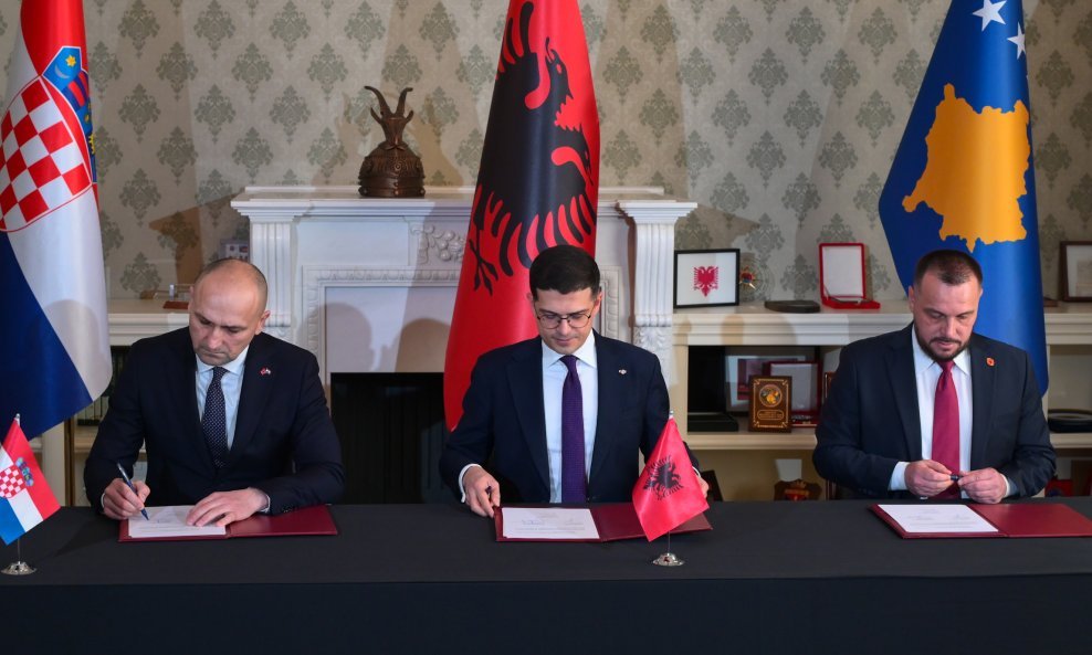 Potpisivanje deklaracije