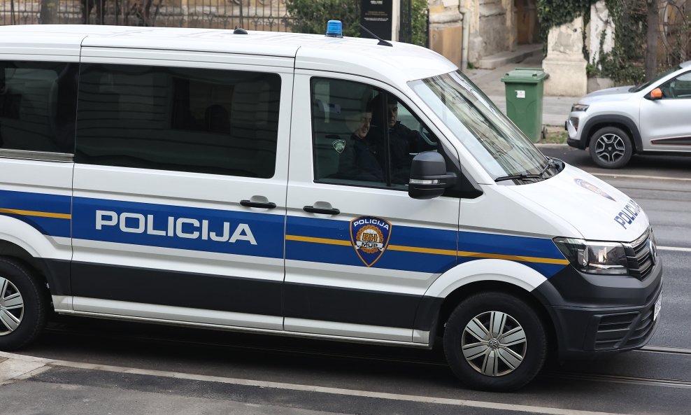 Ilustracija / Policija