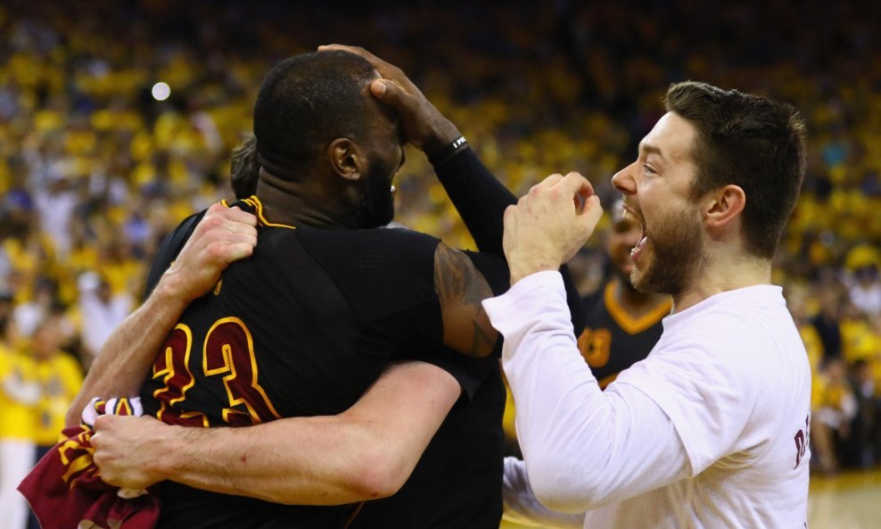 Le Bron i Matthew Dellavedova