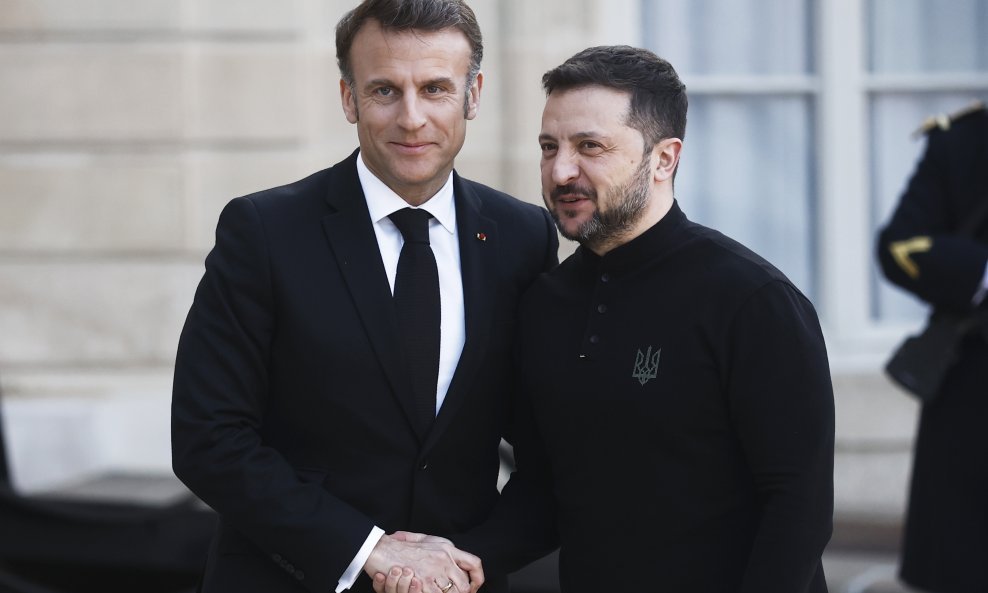 Emmanuel Macron i Volodimir Zelenski u Parizu