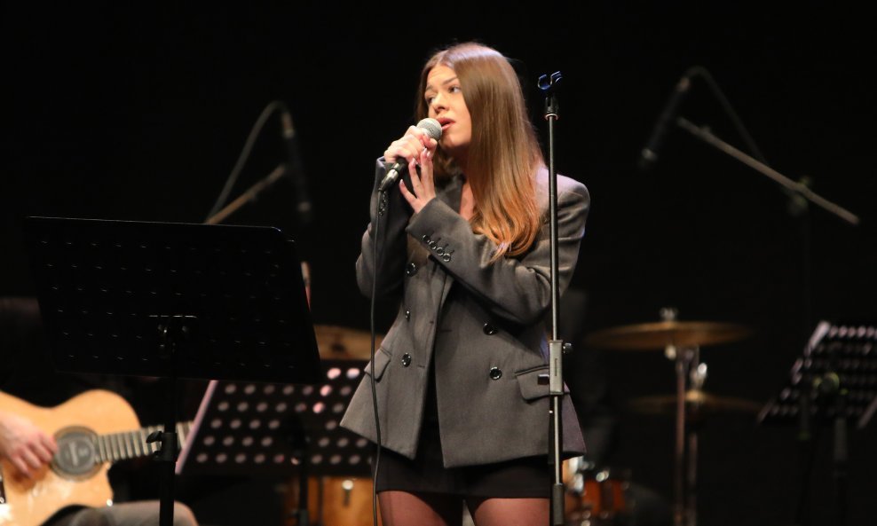Lu Dedić