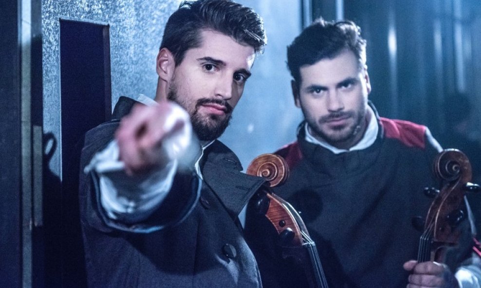 2cellos