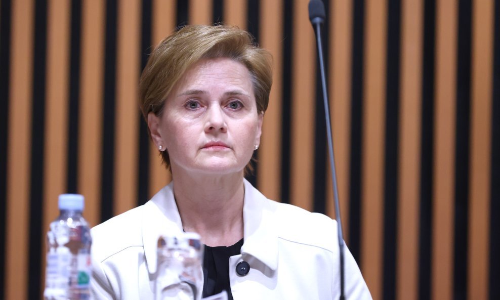 Sandra Švaljek