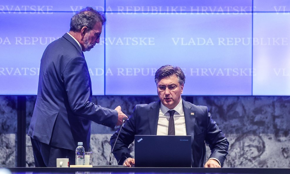 Ministar obrazovanja Radovan Fuchs i premijer Andrej Plenković