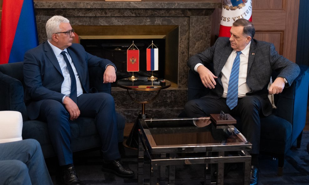 Milan Knežević sastao se s Miloradom Dodikom