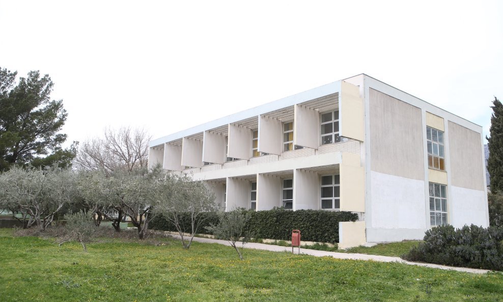 Osnovna škola 'Knez Trpimir'