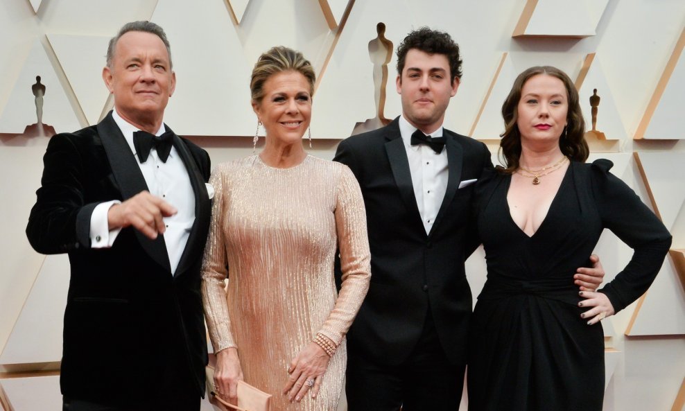 Tom Hanks, Rita Wilson, Truman Theodore Hanks and Elizabeth Hanks
