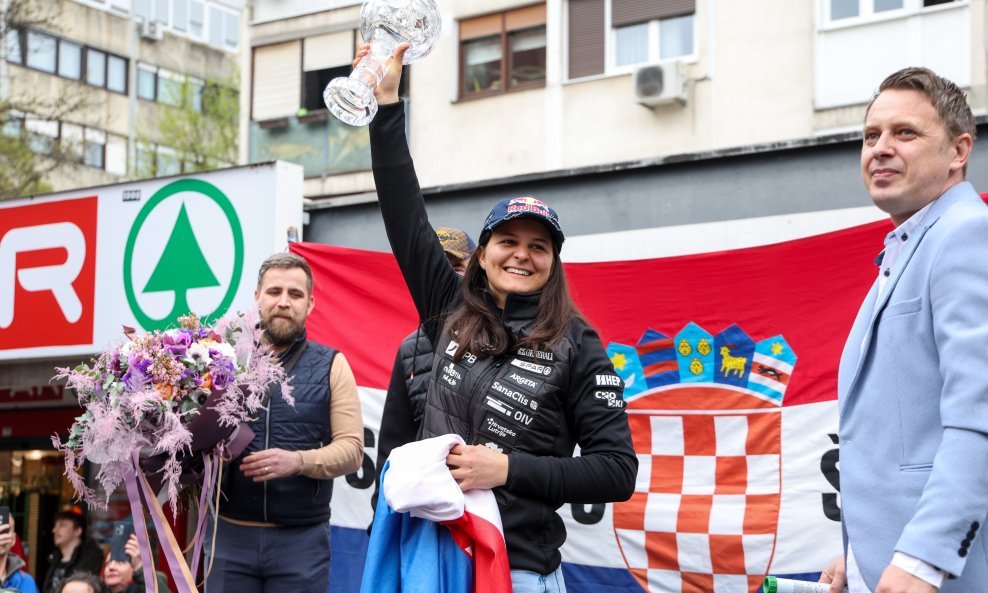 Doček Zrinke u Sloboštini