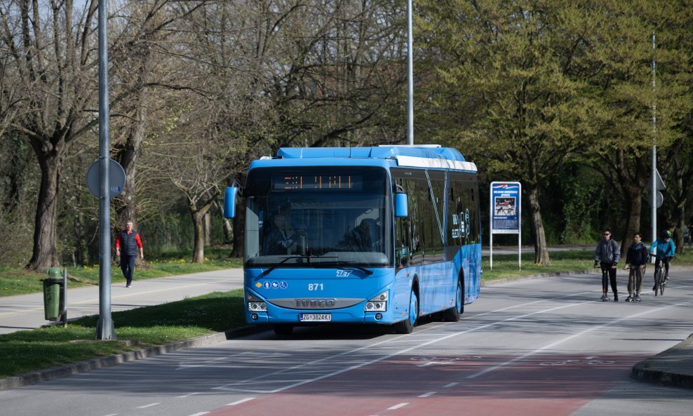 Prvi električni autobus u Zagrebu