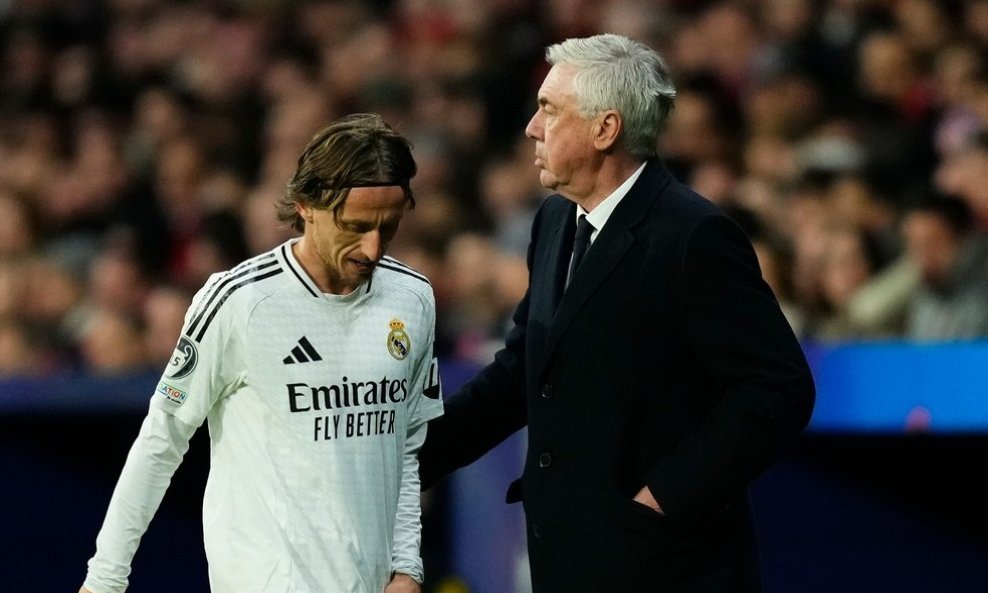 Luka Modrić i Carlo Ancelotti Real Madrid