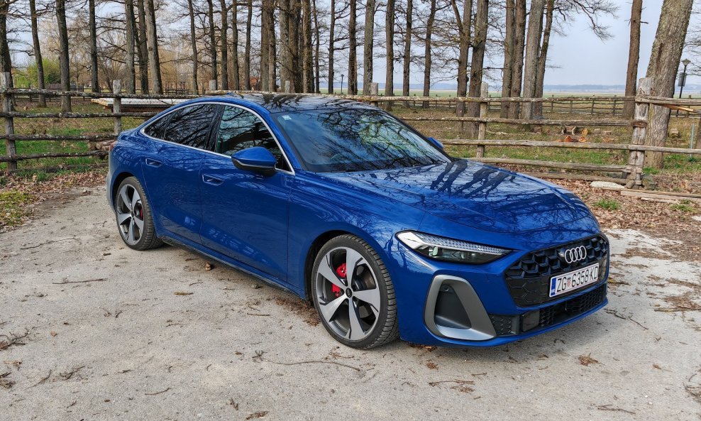 Audi A5 Limousine 40 TFSI quattro S tr
