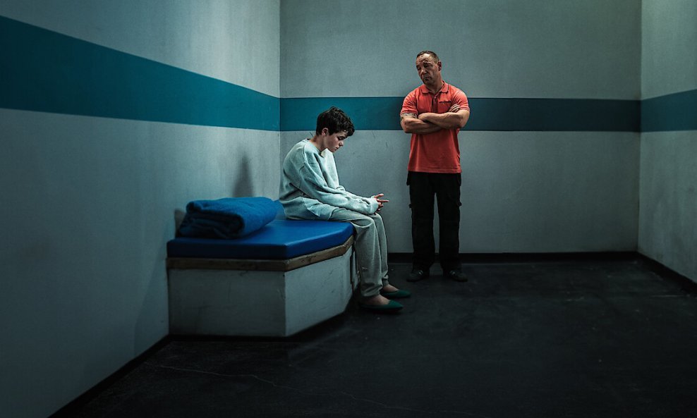 Scena iz serije 'Adolescencija'