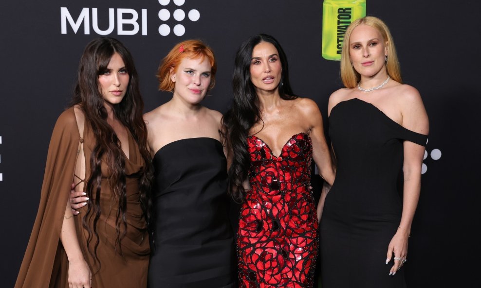 Scout LaRue Willis, Tallulah Willis, Demi Moore, Rumer Willis