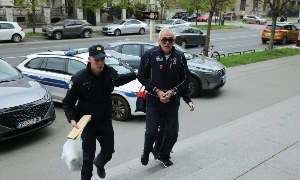 Privođenje uhićenog suca Mirka Živiša na osječki Županijski sud