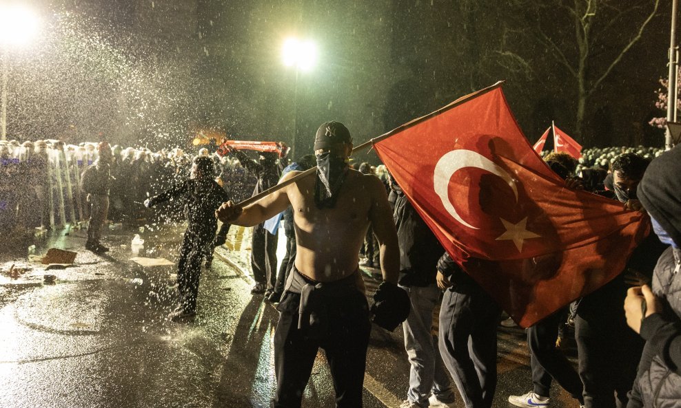 Protesti u Istanbulu