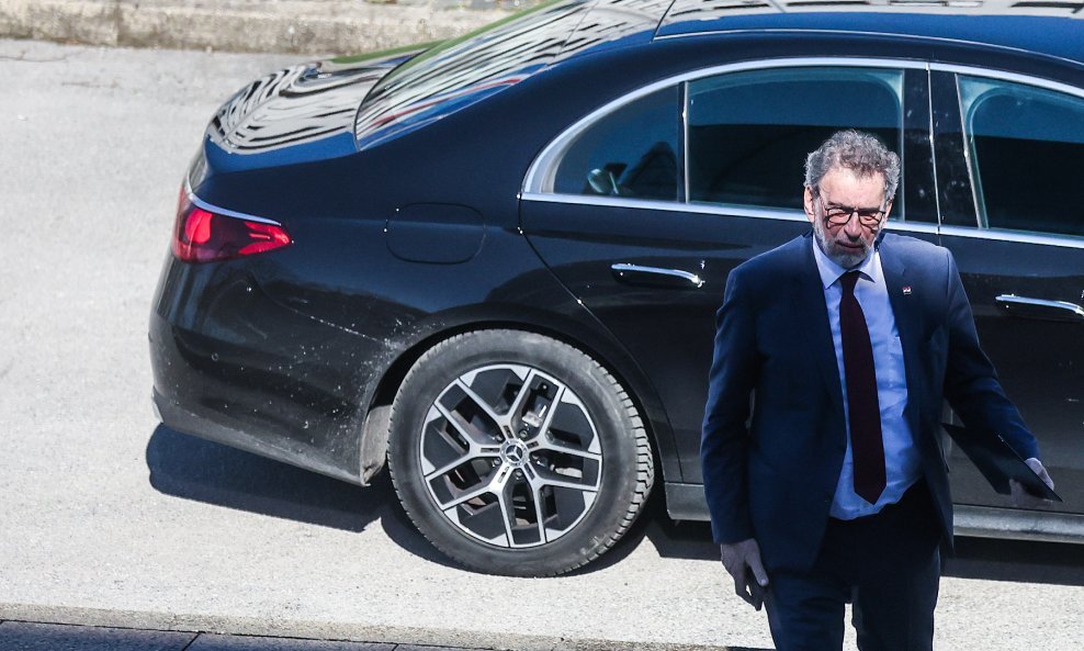Radovan Fuchs, ministar znanosti i obrazovanja