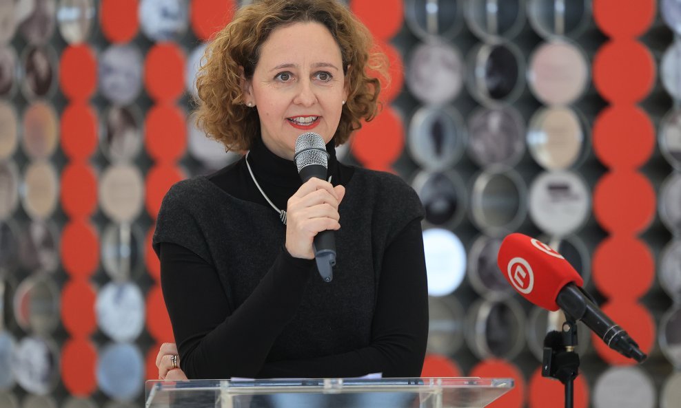Nina Obuljen Koržinek