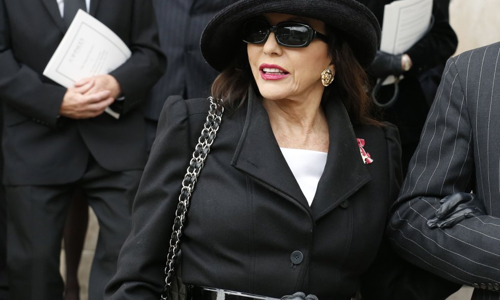 Joan Collins 2