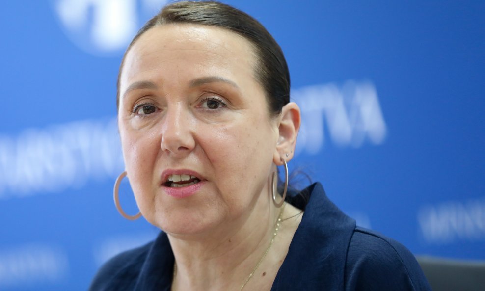 Irena Hrstić