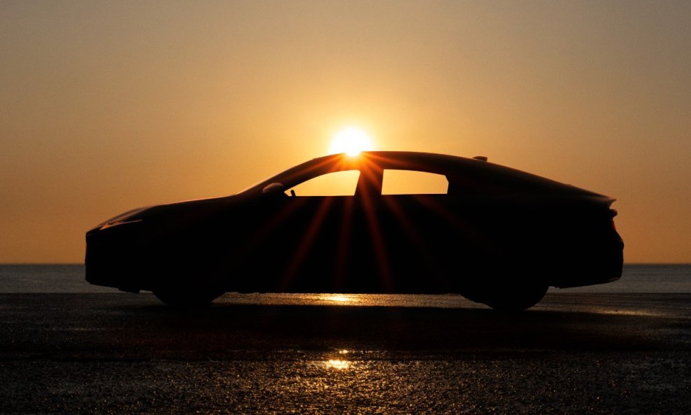 Lexus ES - teaser fotografija