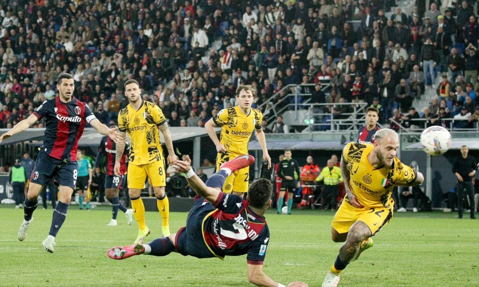 Riccardo Orsolini zabija za pobjedu Bologne nad Interom