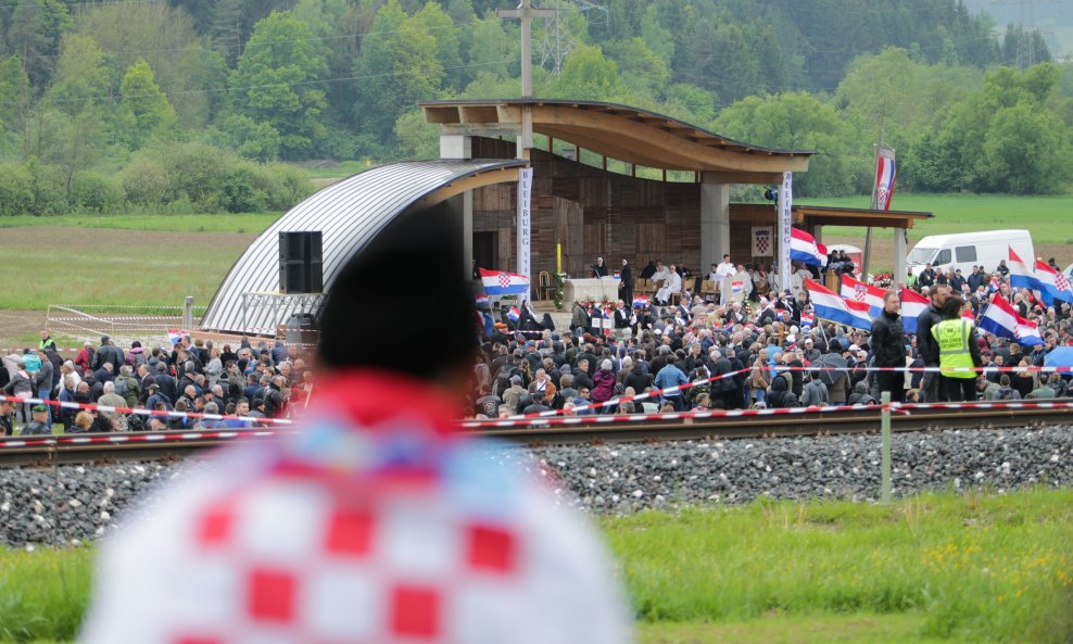 Komemoracija u Bleiburgu ponajveća je kontroverza u odnosima Hrvatske katoličke crkve i pape Franje