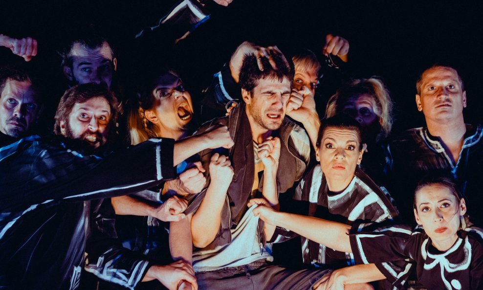 Festival otvara predstava 'Robi K. / Crvenkapa je mrtva' Viktora Ivančića u režiji Kokana Mladenovića