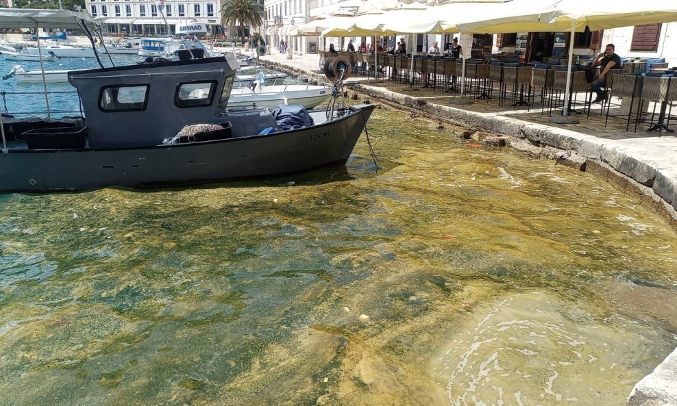 Hvar onečišćenje