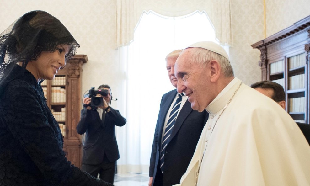 Melania Trump i Papa Franjo