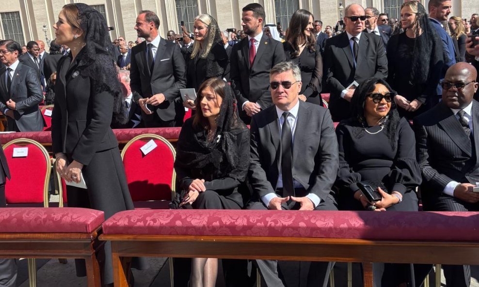 Zoran Milanović i Sanja Musić Milanović u Vatikanu