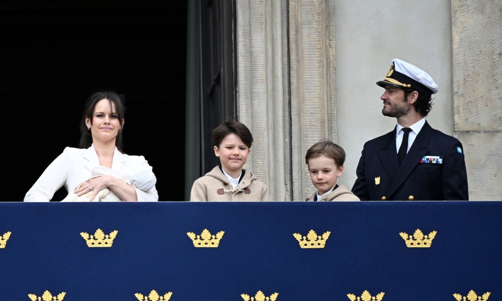 Princ Carl Philip i princeza Sofia s djecom