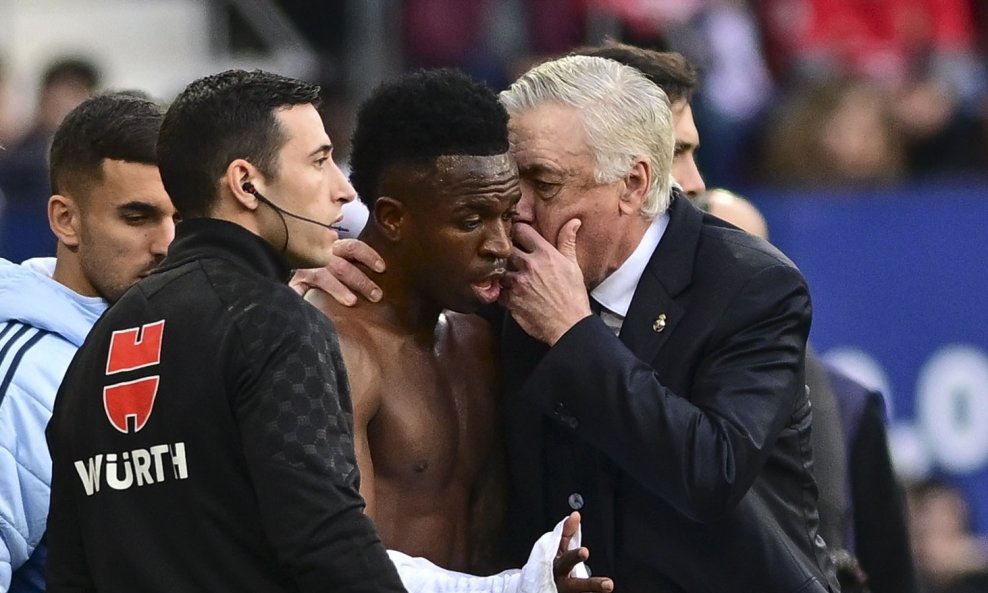 Vinicius Junior i Carlo Ancelotti