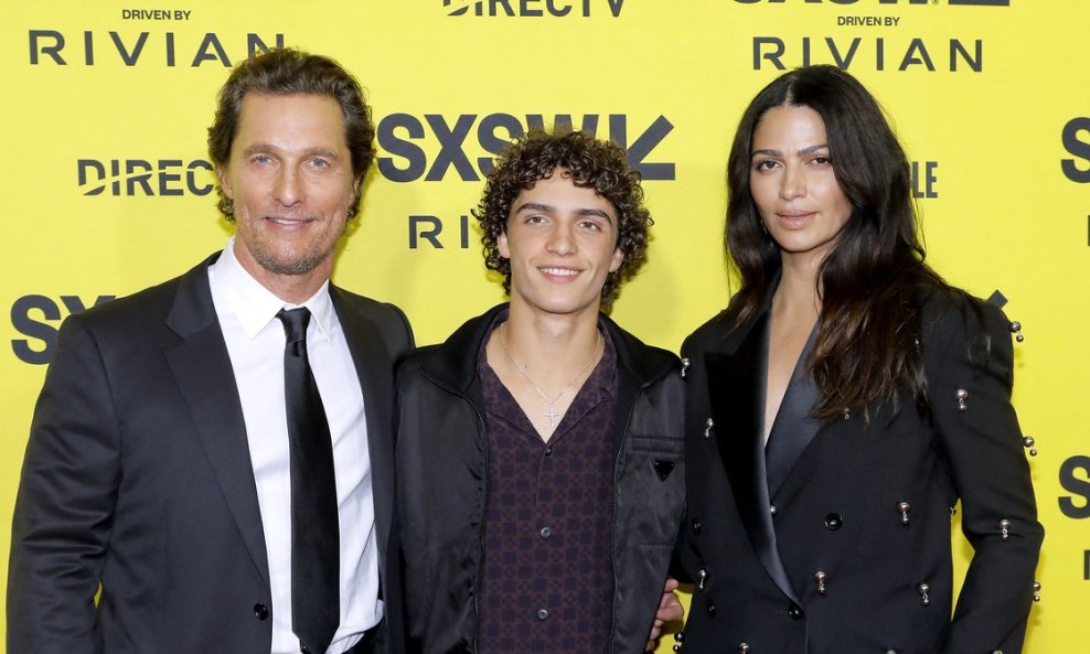 Matthew McConaughey, Levi Alves McConaughey i Camila Alves