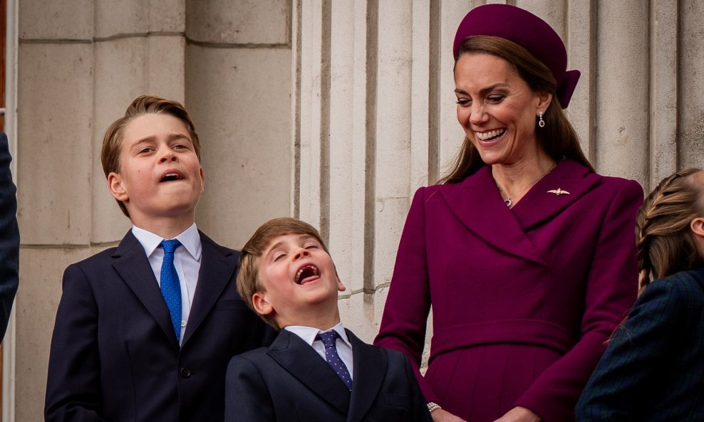 Prinčevi Louis i George, Kate Middleton