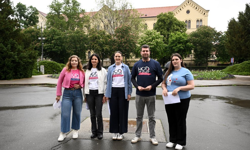 Patricija Ostarjaš, Tea Bekavac, Marija Romić, Luka Holjevac, Kristina Kolovrat