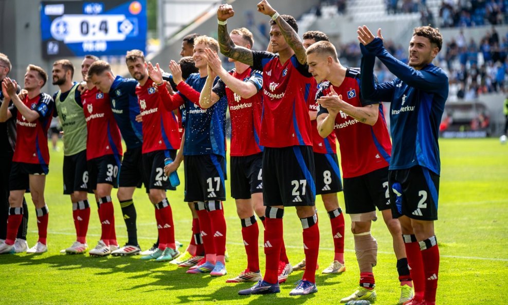 Slavlje igrača HSV-a