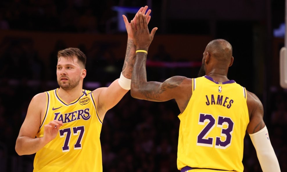 Dončić i James