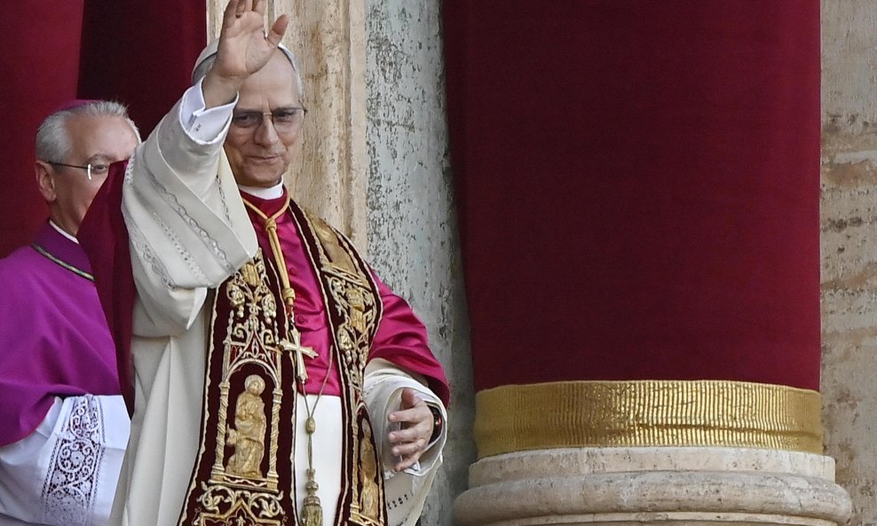 Papa Lav XIV.