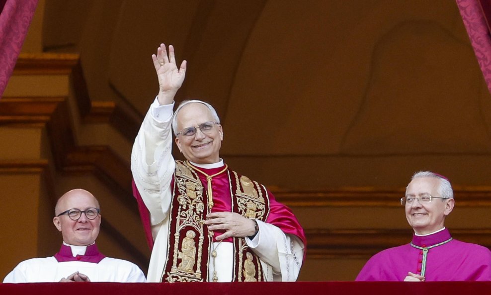 Papa Lav XIV.
