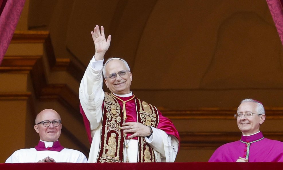 Papa Lav XIV.
