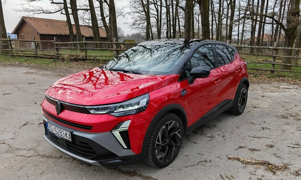 Renault Captur esprit Alpine TCe 160 EDC