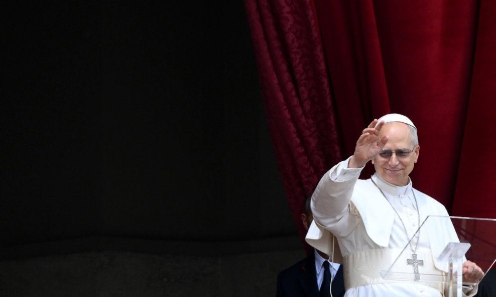 Papa Lav XIV.