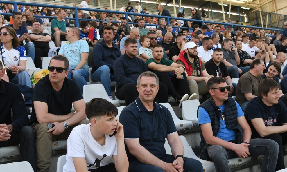 Stadion Ivan Kušek - Apaš