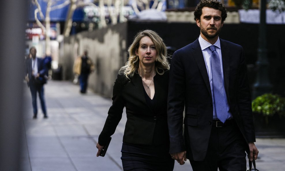 Elizabeth Holmes i Billy Evans