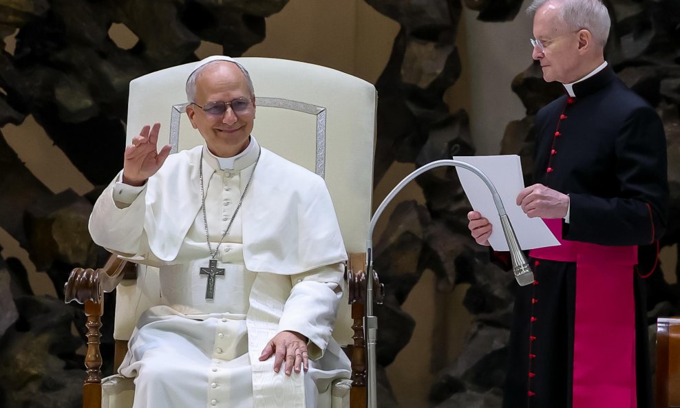 Papa Lav XIV.