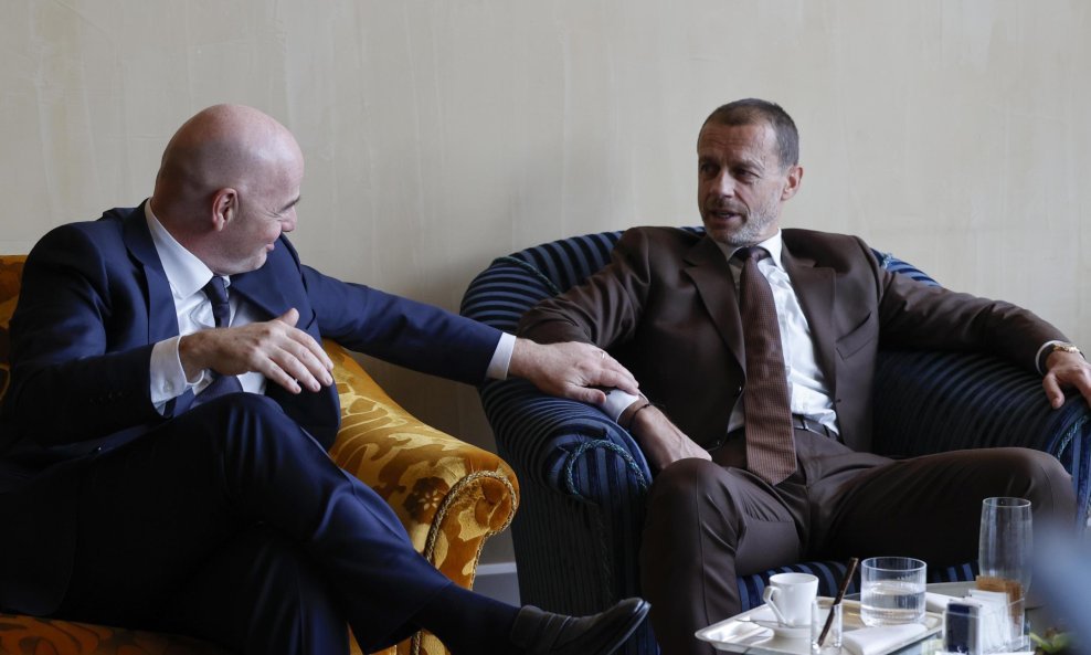 Gianni Infantino (lijevo) i Aleksander Čeferin