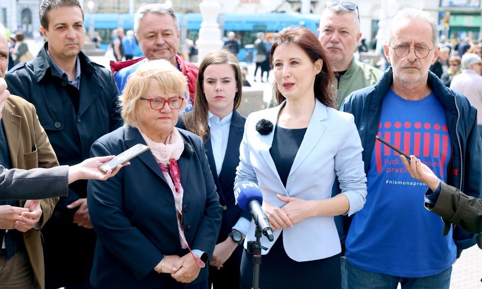 Anka Mrak Taritaš i Dalija Orešković