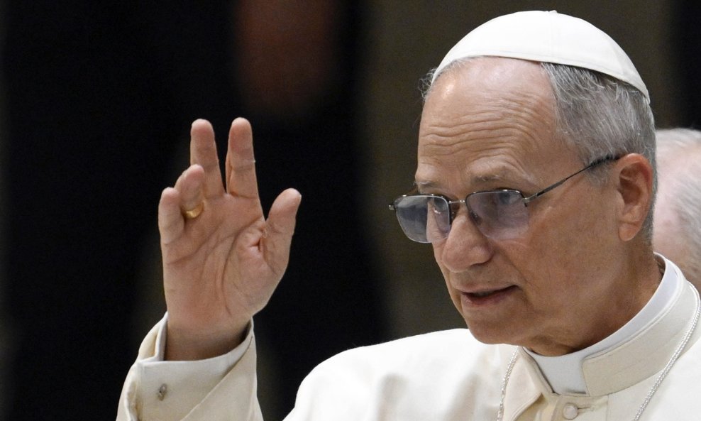 Papa Lav XIV.